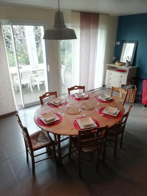 Maison Familiale Sur La Cote D'Emeraude لونسيو المظهر الخارجي الصورة